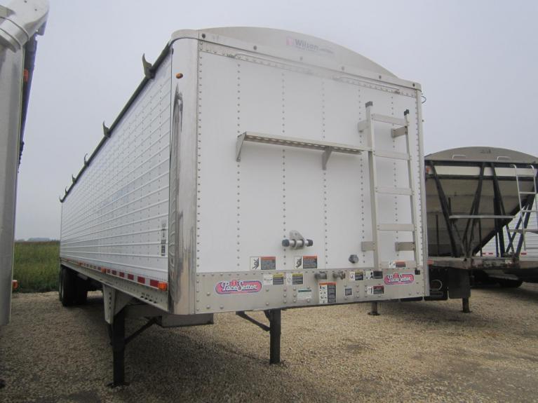 Used 2012 WILSON 41' TANDEM for sale Call for price at BP Motors in Morden MB